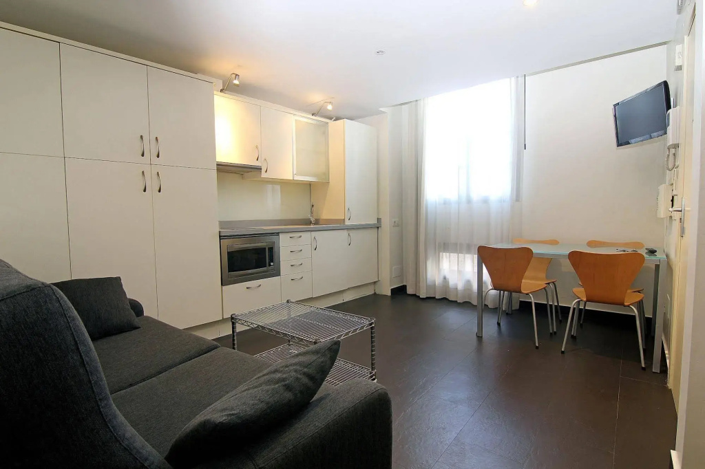Picasso Apartments