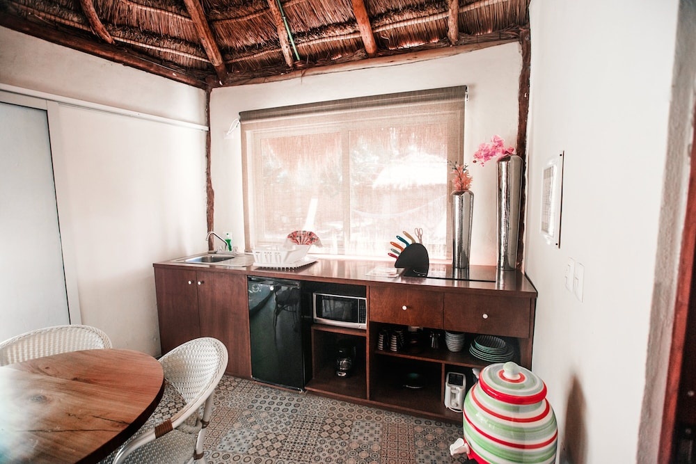 Hotel Paradise Suites