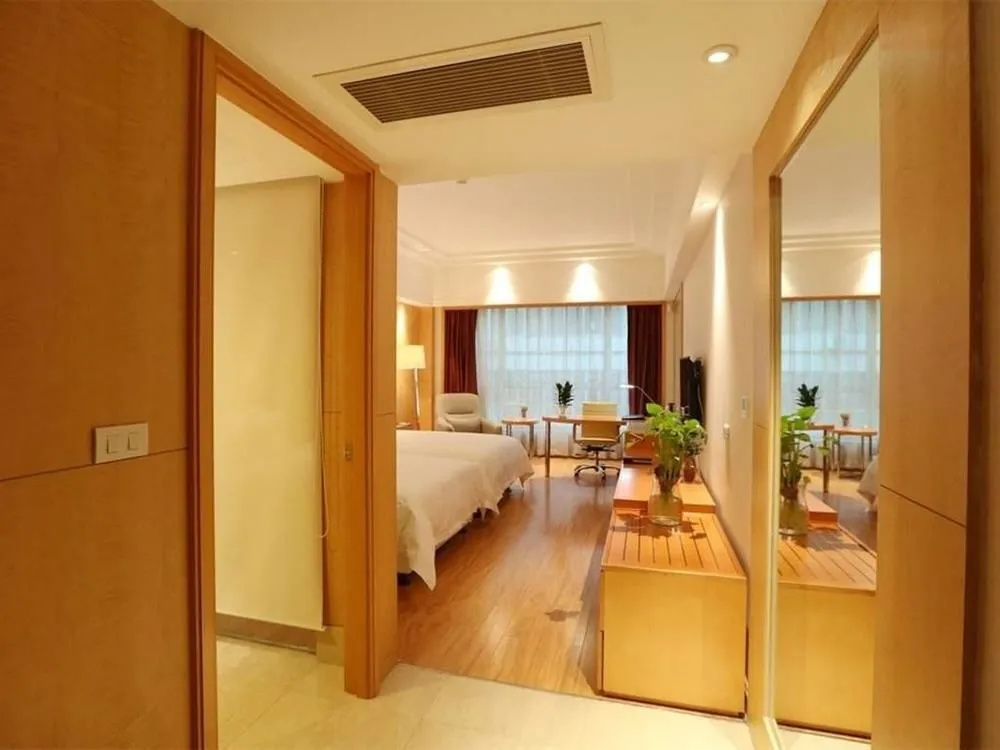 XinMei Hotel (Xi'an Dachaishi Metro Station)