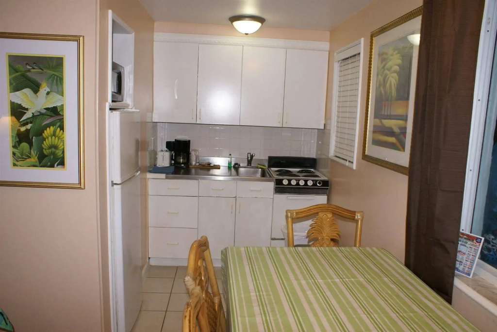 Daytona Shores Inn and Suites