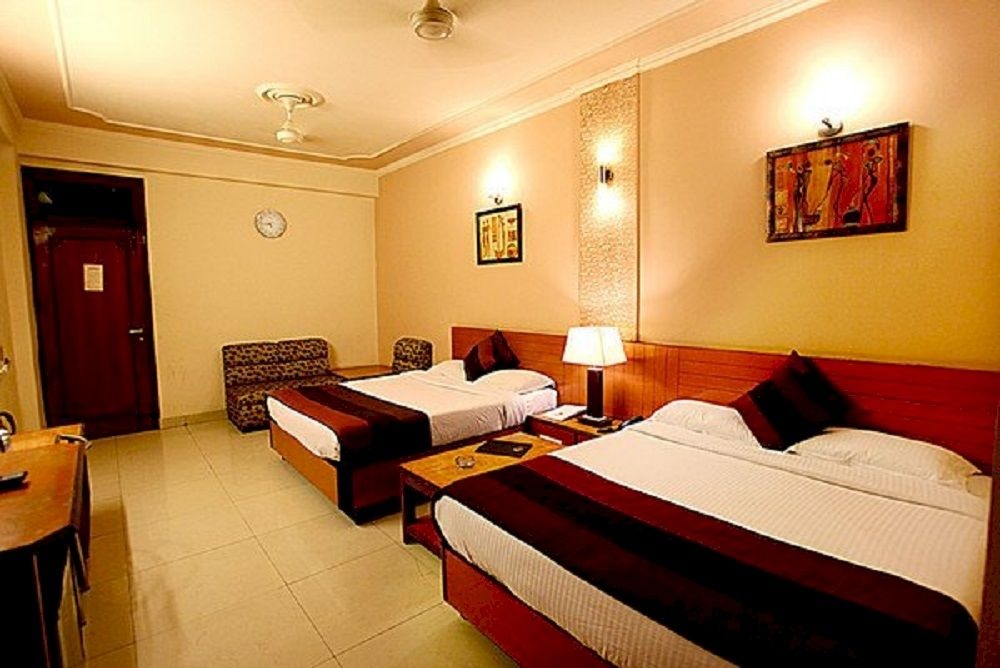 Mary Gold Hotel