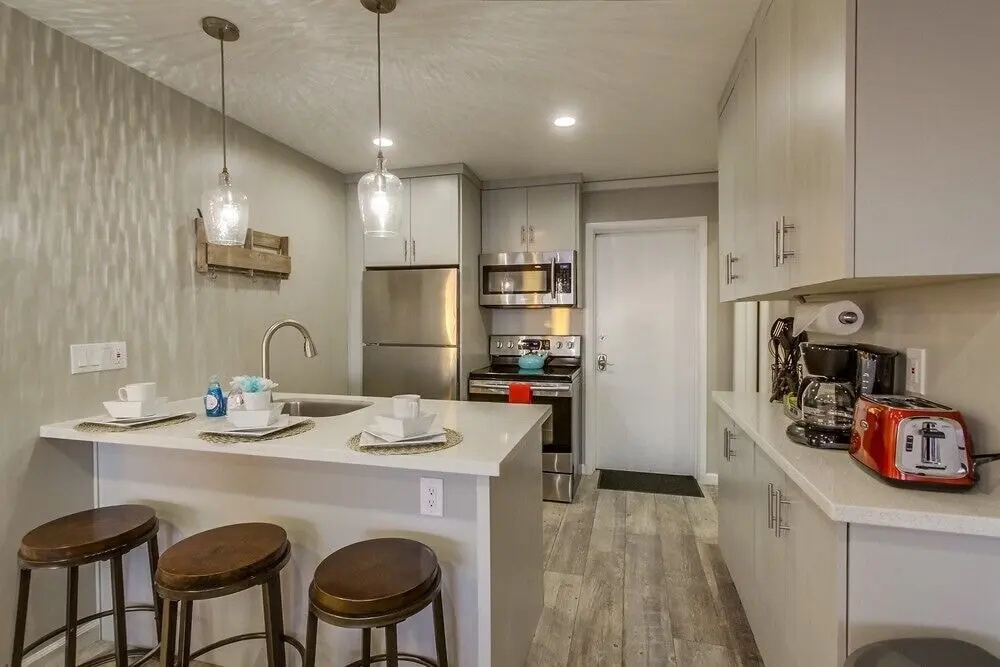 Beachside Getaway I 2 Bedrooms 2 Bathrooms Condo
