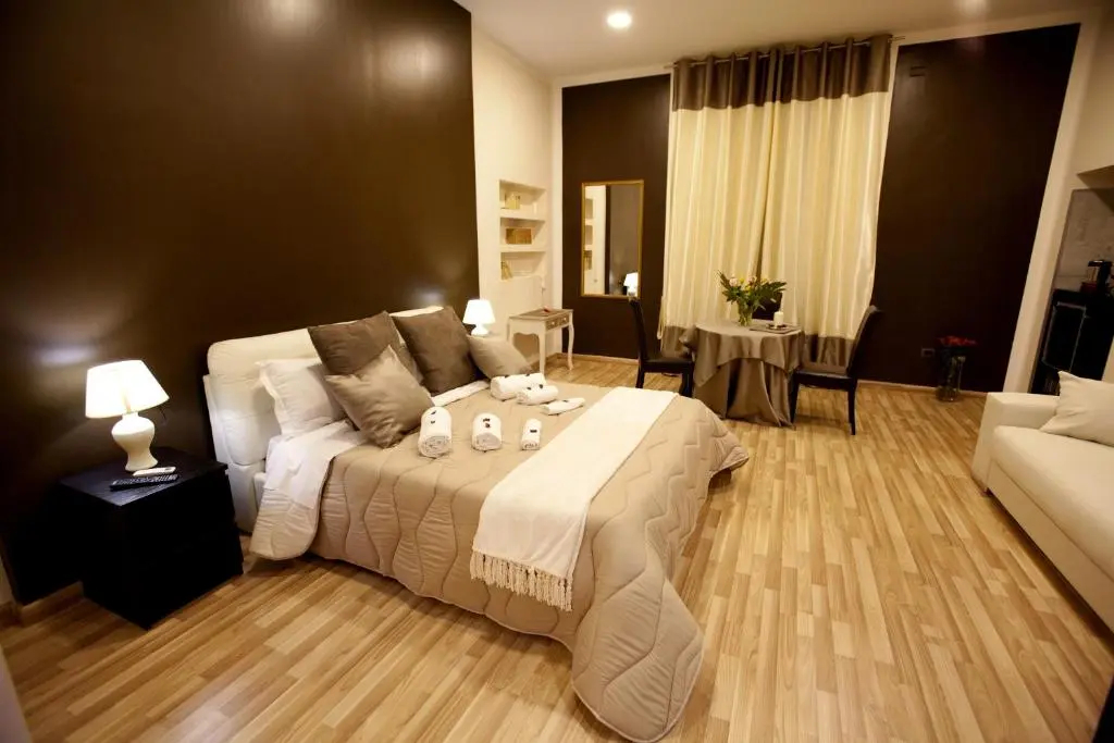 REGGIA & DINTORNI ROOMS A CASERTA