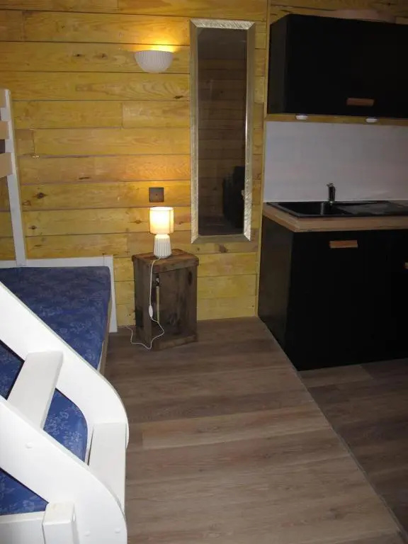 Appartement T1 bis cosy avec patio 17 BIS