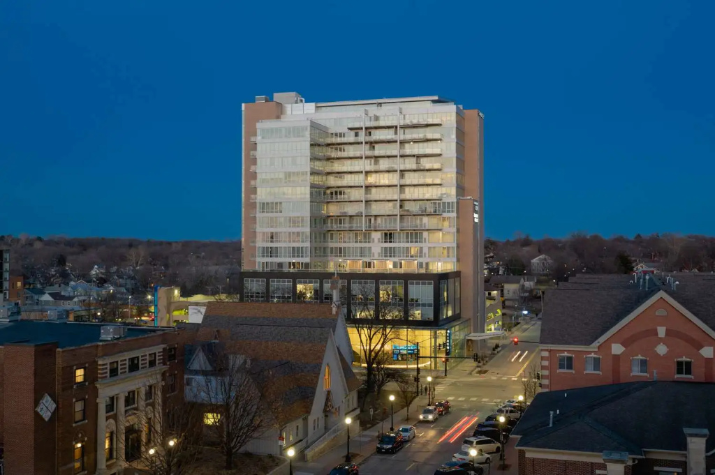 Hotel Chauncey Iowa City, Tapestry Collection by Hilton