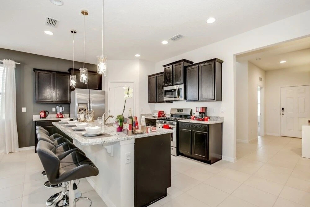 Luxury 6 Bedroom 4.bath Solterra Home With Spa 6 Villa by Redawning