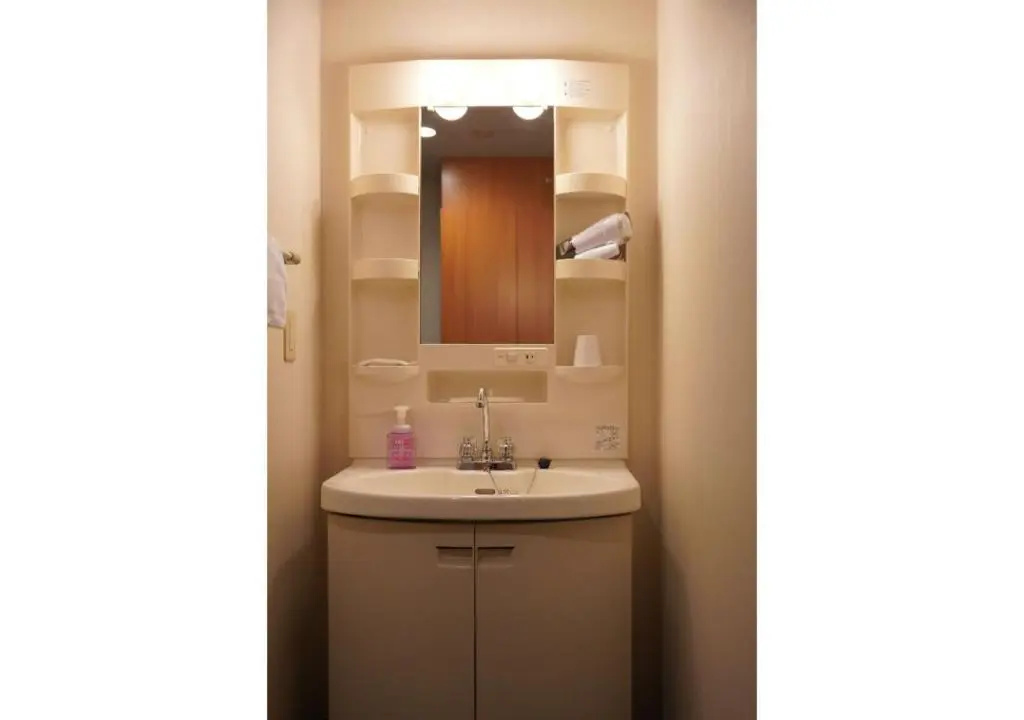 Moriyama Art Hotel