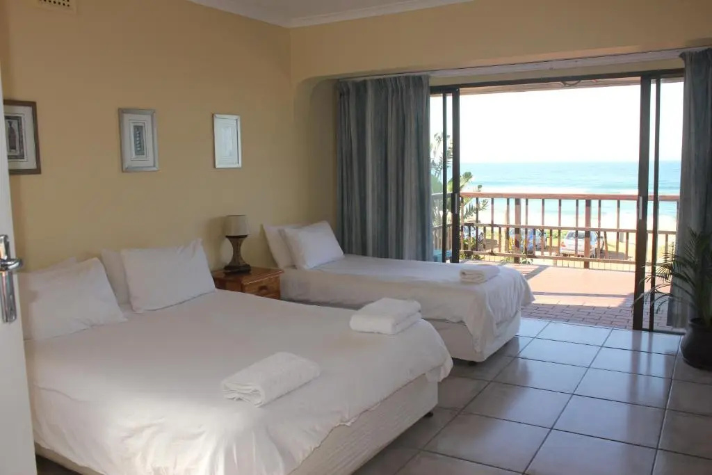 Glenashley Beach Accommodation - B&B and Backpackers