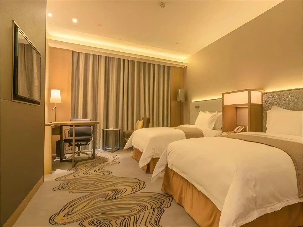 The Summit Hotel