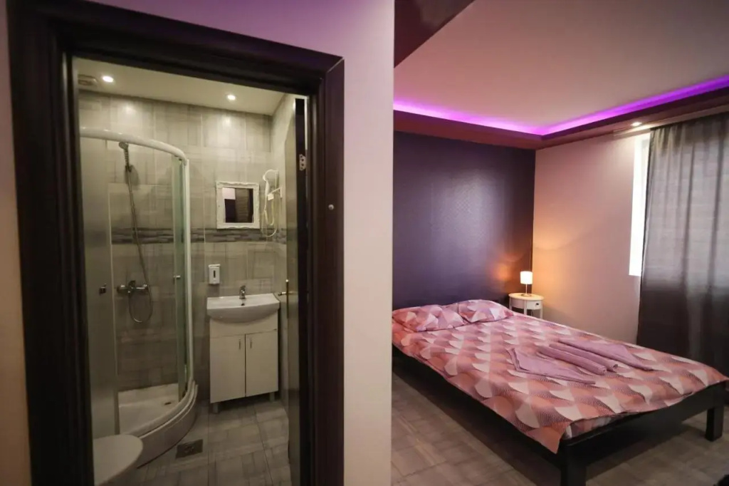 Golden Lux Apartments and Rooms