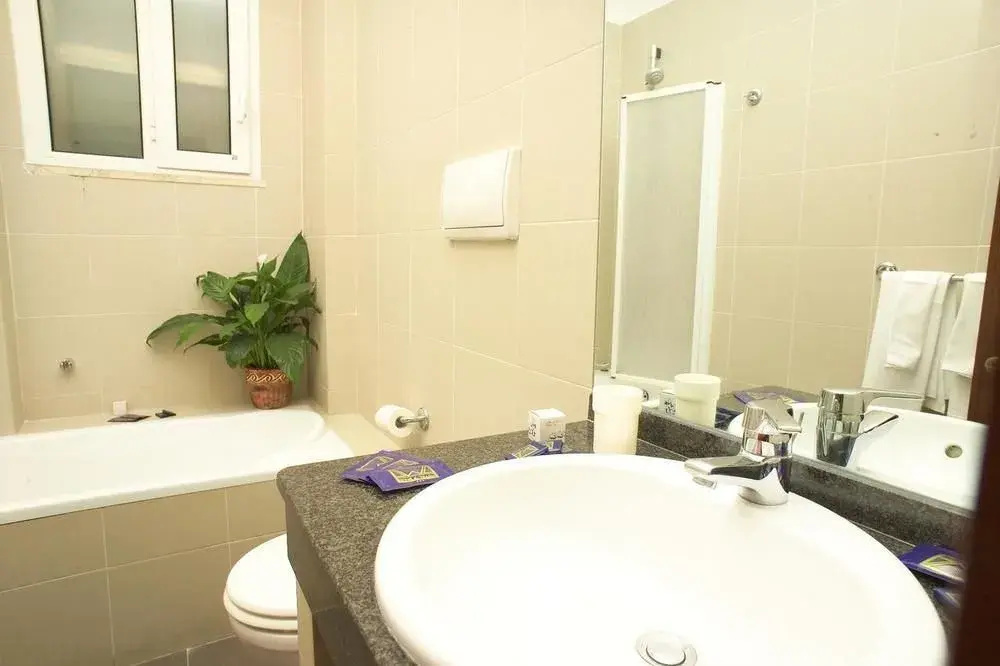 Hotel 7 Mari