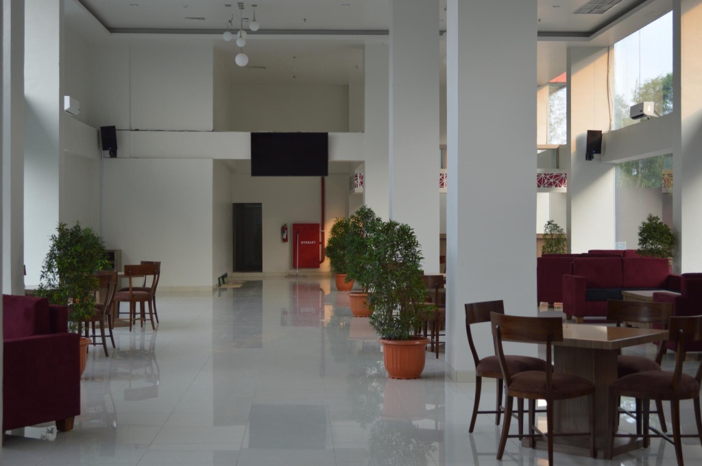 Win Grand Hotel