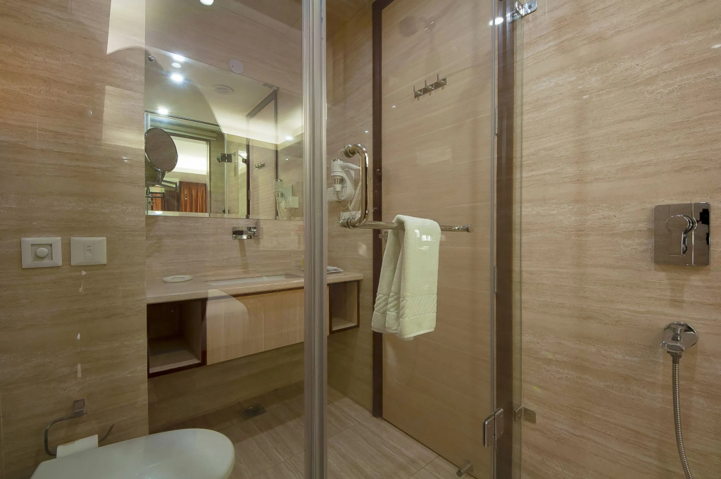 Hotel Golden Grand