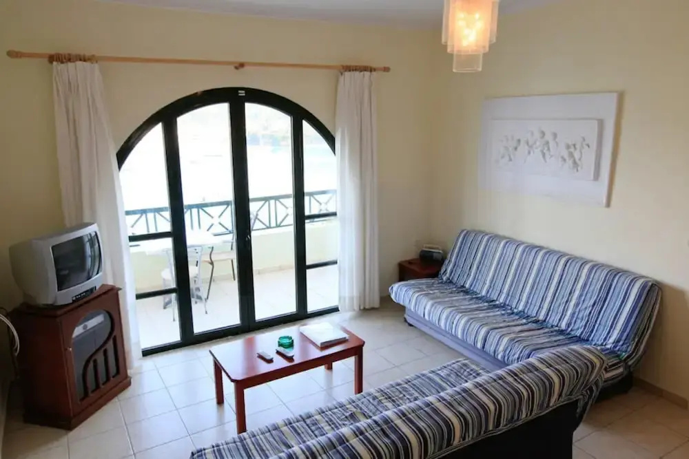 Alexander Large Private Pool Walk to Beach Sea Views A C - 264