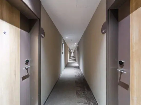 Homeinn·NEO(Shenyang Tiexi Square Glide Shengjing Hospital Xinghua Metro Station)