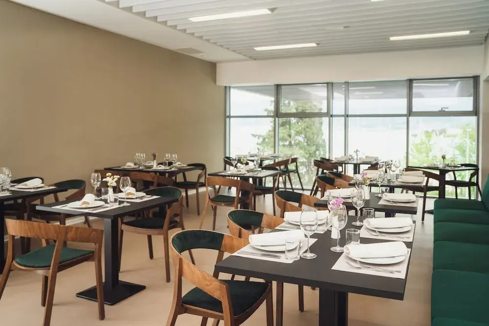 Akademis - Fit Split