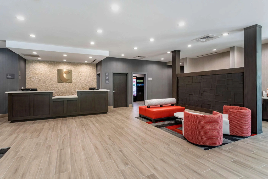 Comfort Inn & Suites Olive Branch Old Towne