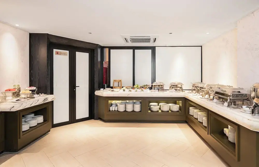 Luxe Paradise Premium Hotel Pham Hong Thai