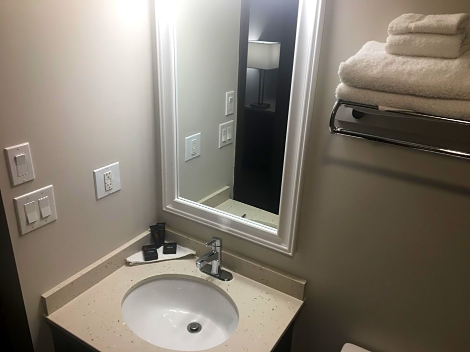 Homestead Inn & Suites