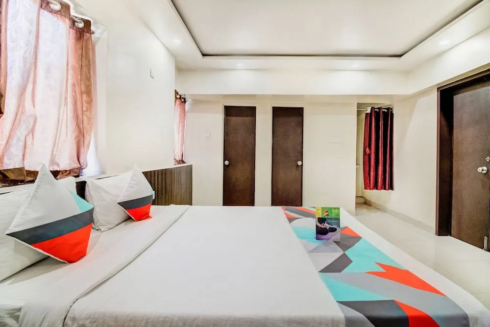 FabHotel Royal Inn