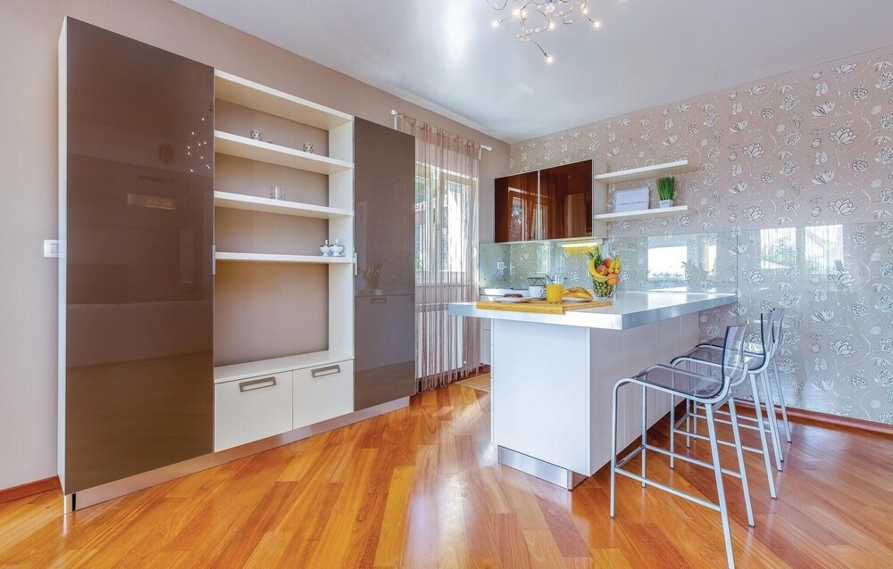 Awesome Home In Kostrena With Wifi