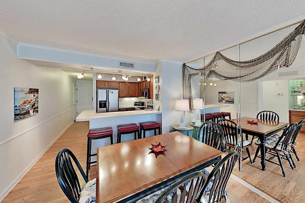101seasc 3 Bedroom Condo