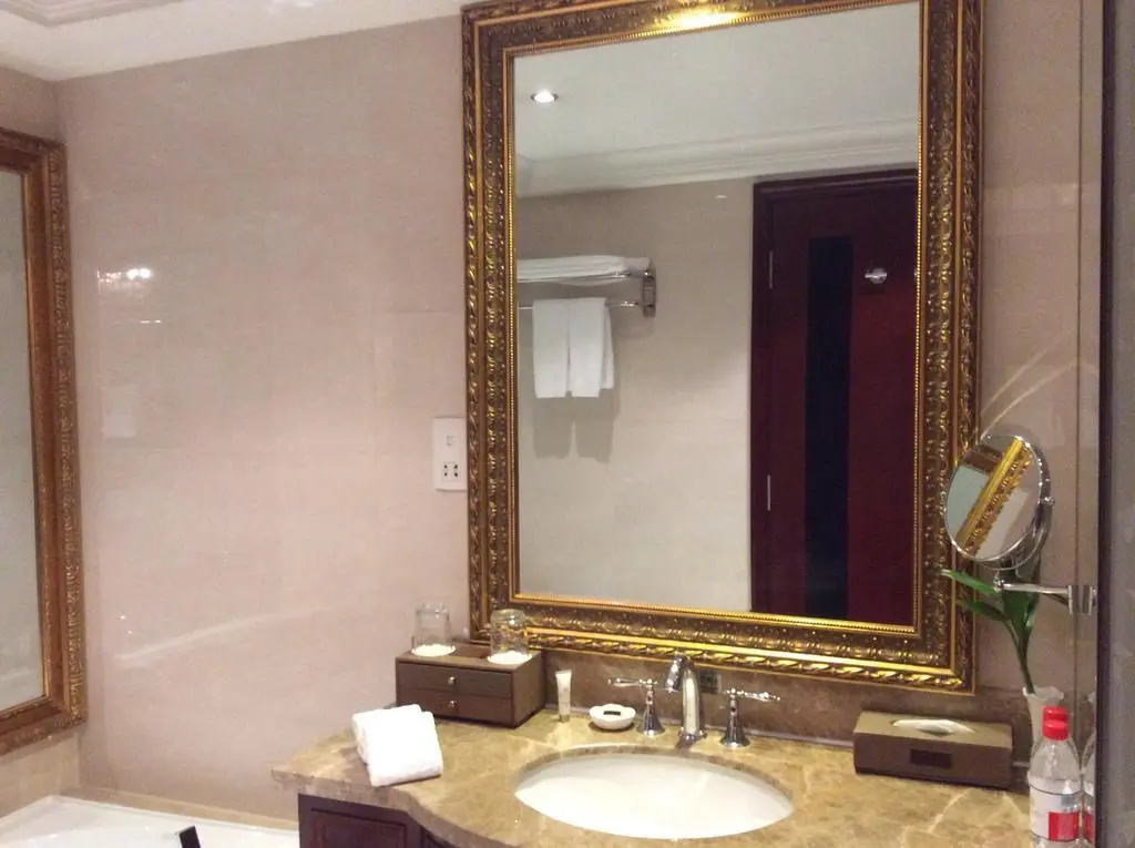 New Paris Hotel Harbin
