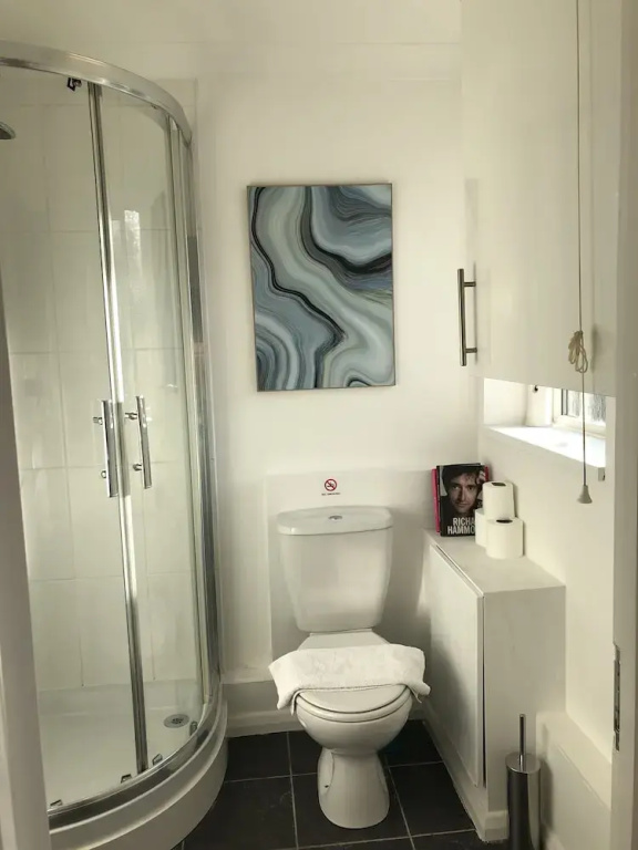 Fountain View 1BR Flat-Free Parking