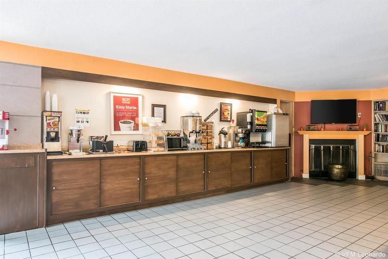 Econo Lodge Near Plymouth State University