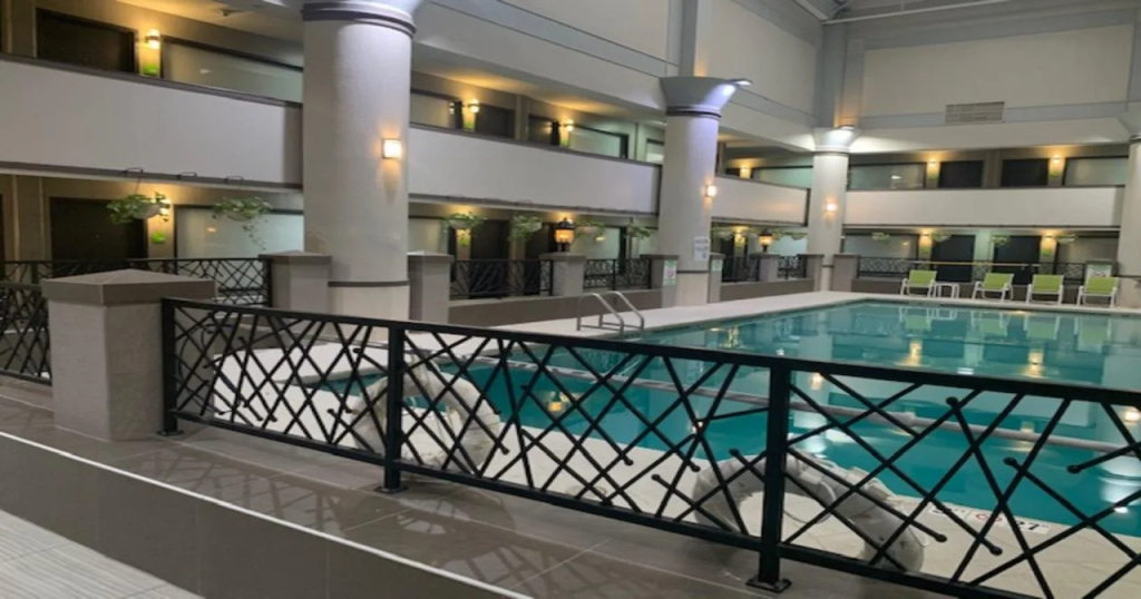 Holiday Inn Chicago North Shore by IHG