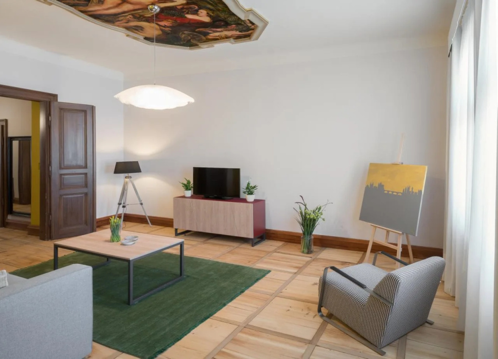 Art House Apartments by Adrez