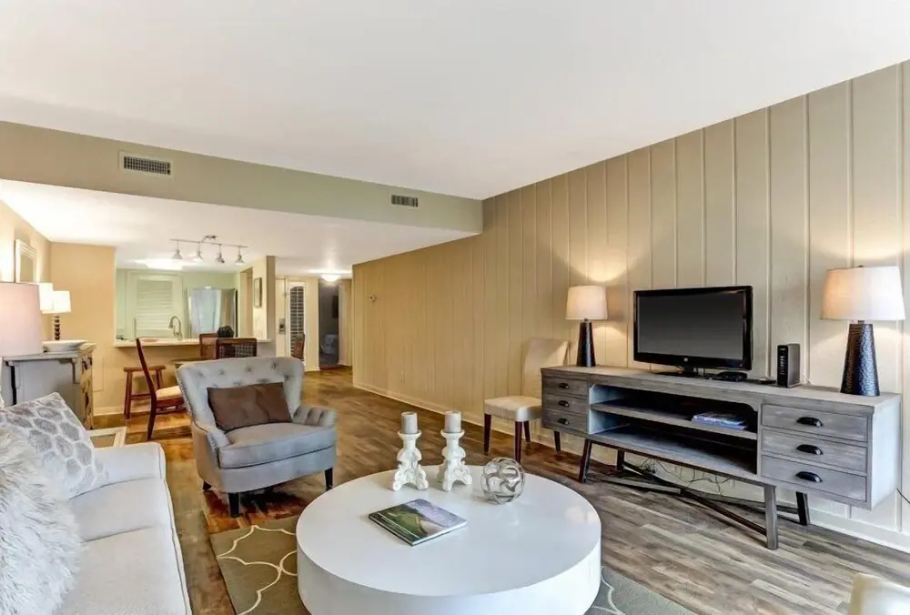 2062-beachwood