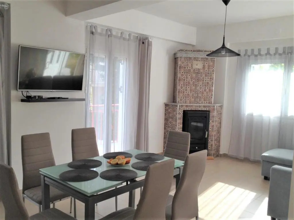 Lounge House