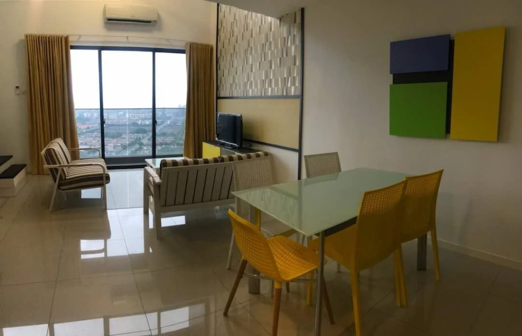 DK City Duplex Residence