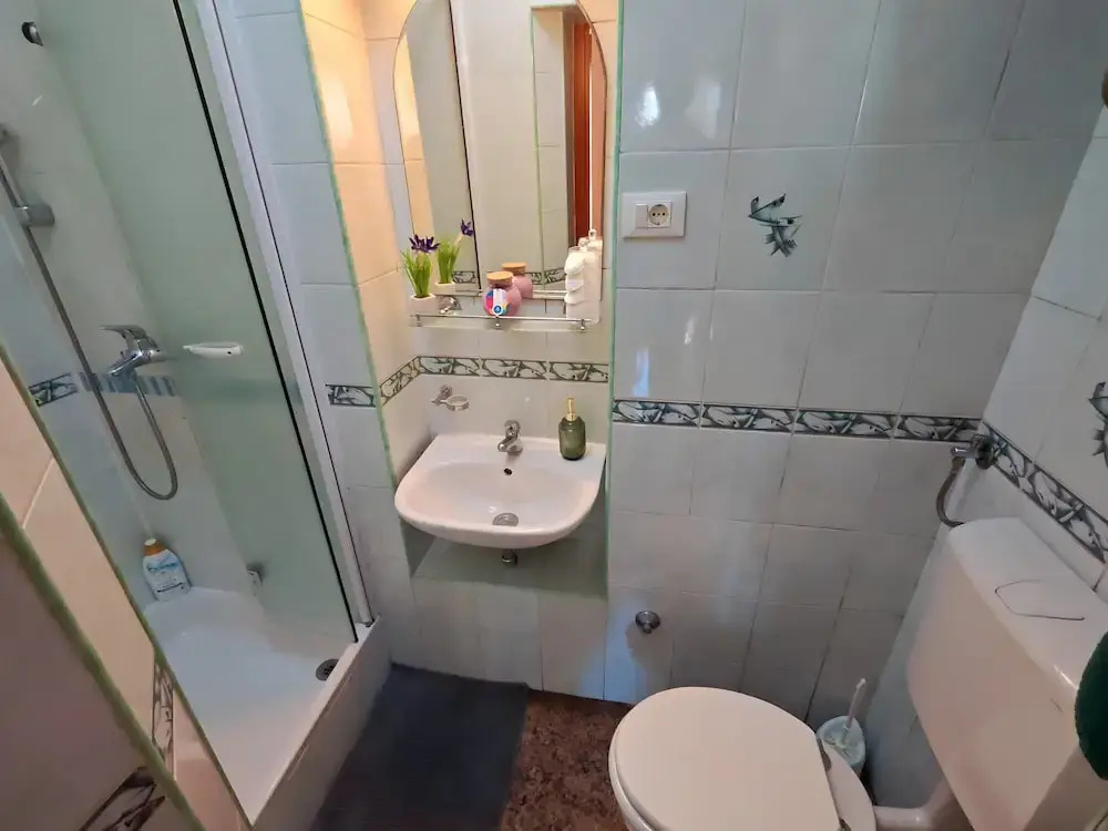One Bedroom Apartment