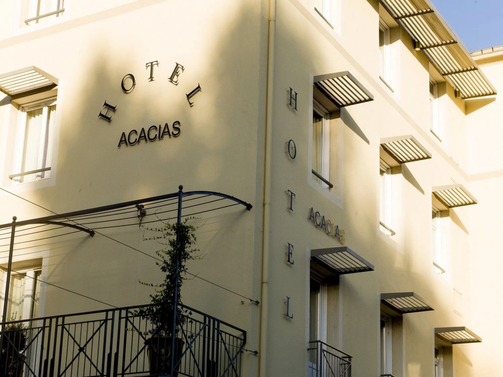 Brit Hotel Acacias