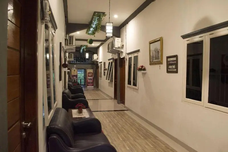 RedDoorz near Pantai Pandan Sibolga 2