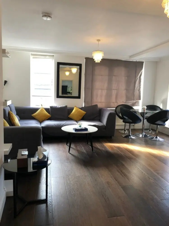 Hans road Apartment