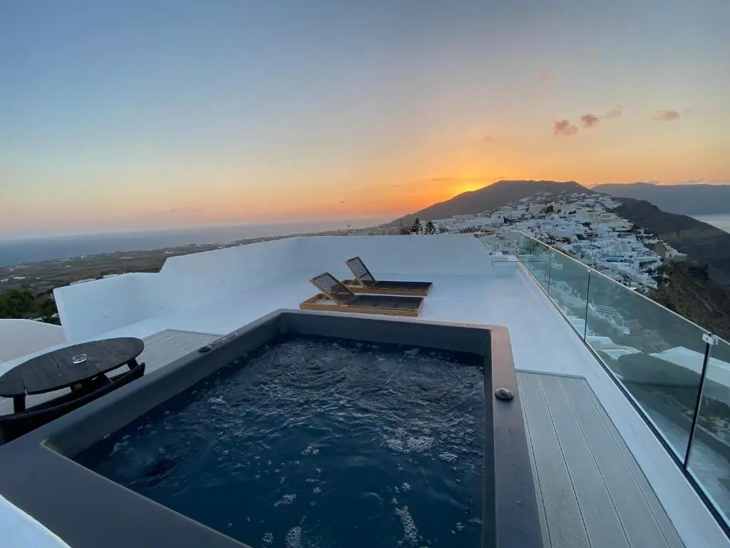 ArmonOia Suites