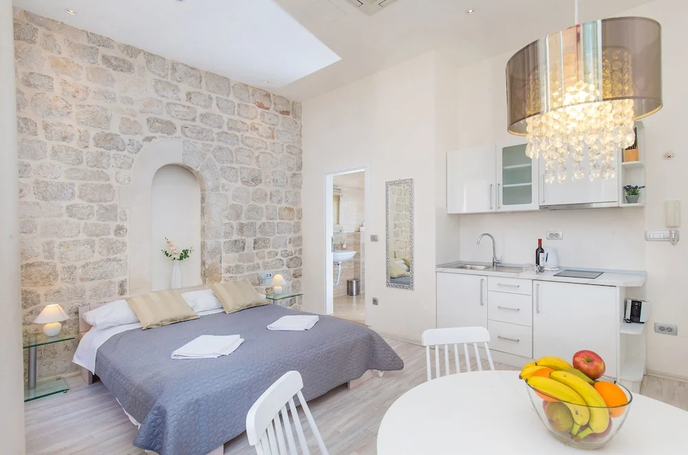 Lausion Apartments