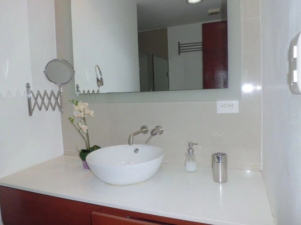 Condo AB Pacifica