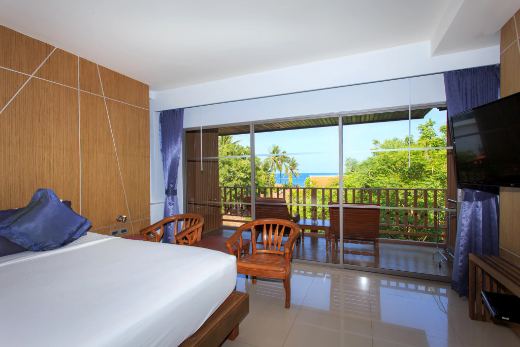 Chaweng Cove Beach Resort