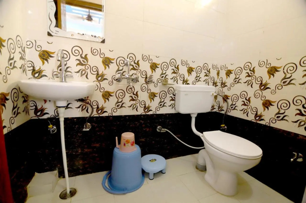 Hotel Comfort Inn Homestay