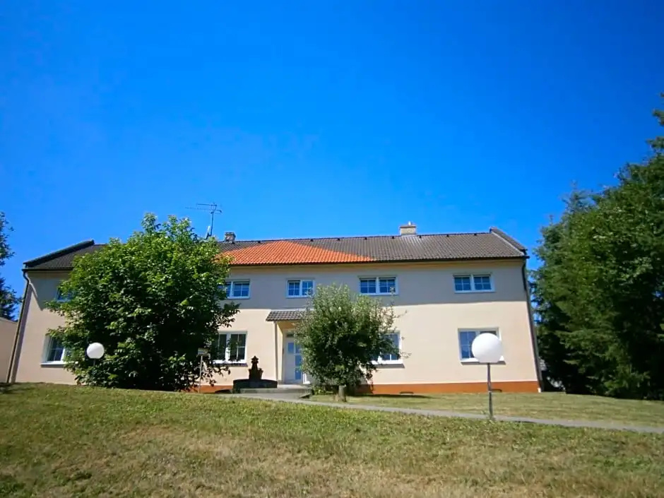 Hotel 66