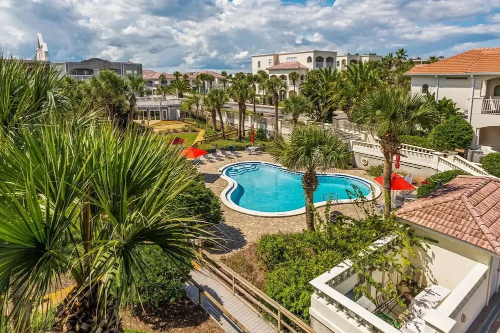 Lovely Ocean-view Condo With Pools, hot Tubs, Private W/d, & Central AC