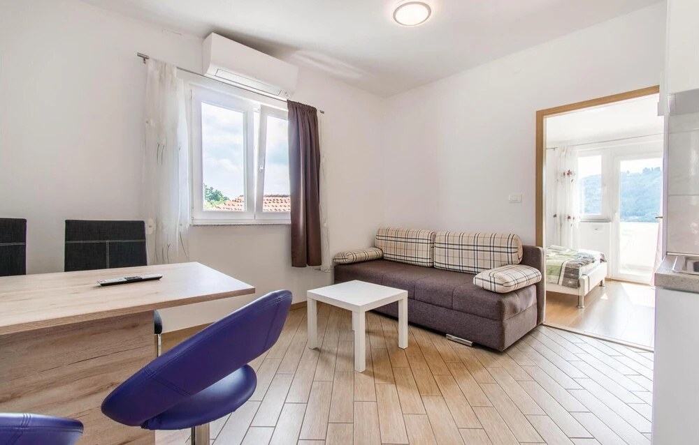 Amazing Home in Piran With Wifi and 1 Bedrooms