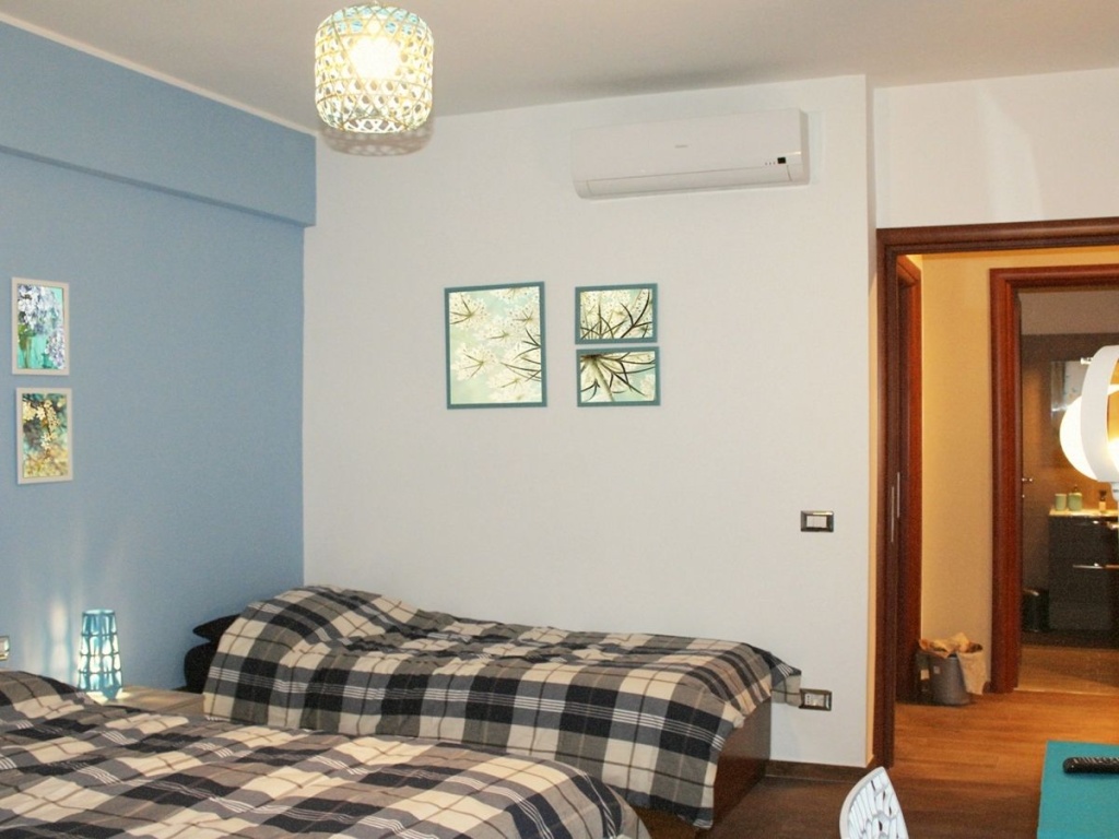 Bright and Colorful Flat in San Lorenzo