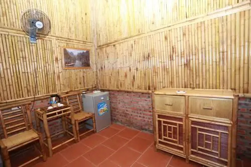 Quoc Khanh Bamboo Homestay - Hostel