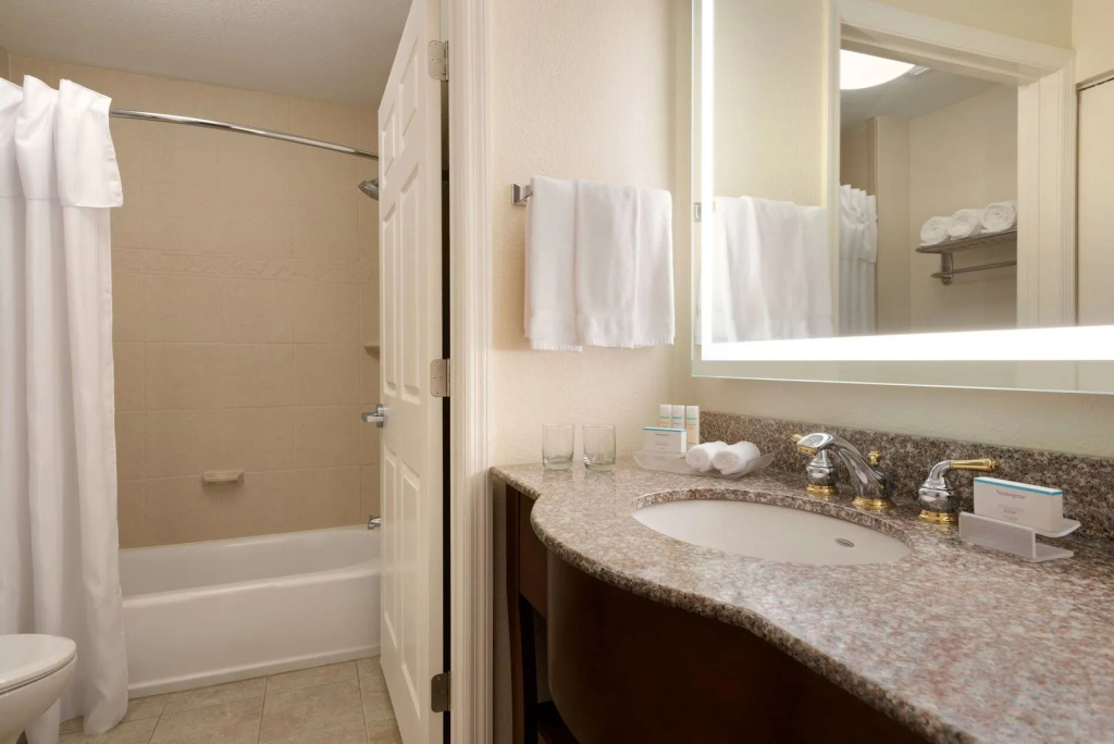 Homewood Suites by Hilton Jacksonville Deerwood Park