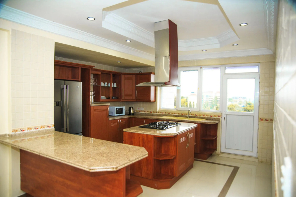 Luxury Apartment with Ocean View in Oyster Bay